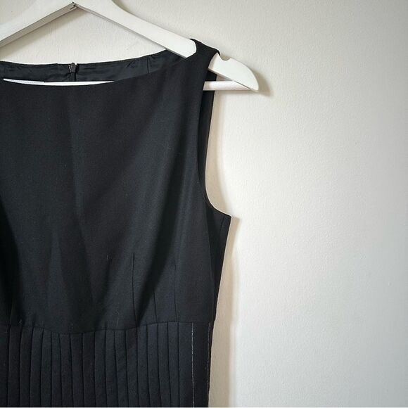 Akris Punto Black Sleeveless Boat Neck Sheath Wool Dress Size US4 F 36 - Picture 3 of 9